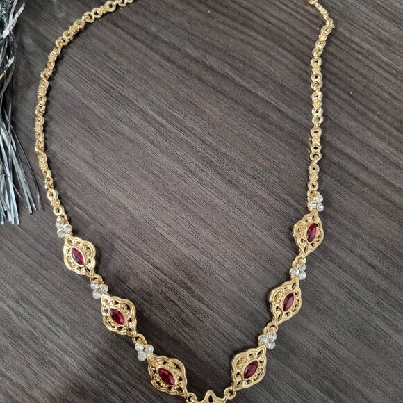 Sunspicems Exquisite Morocco Choker Necklace - Gold Color - Picture 4 of 15